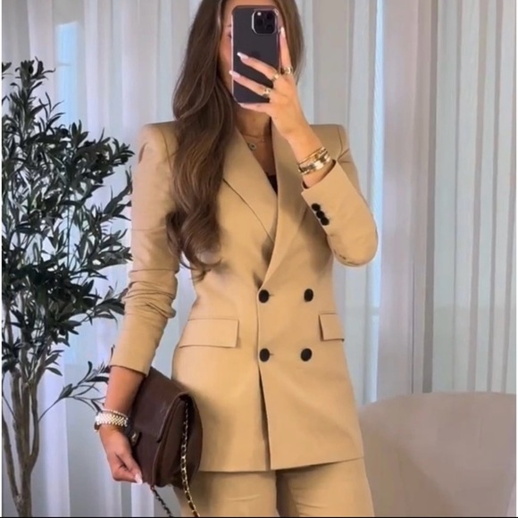 ZARA LINEN BLEND DOUBLE BREASTED BLAZER SAND. SIZE MEDIUM - Picture 3 of 8